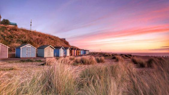 Modern Coastal Home Sleeping 5 - 2 Minute Walk To Pakefield Beach, Suffolk Экстерьер фото